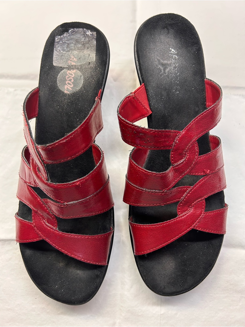 AEROSOLES Women's Red Multi-Strap Slide Sandals
